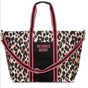 Victoria’s Secret leopard weekender bag new